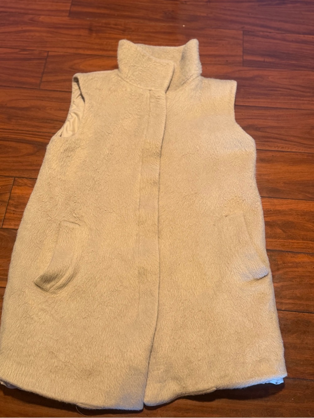 Theory Cream Sleeveless Fleece Vest - Picture 3 of 7